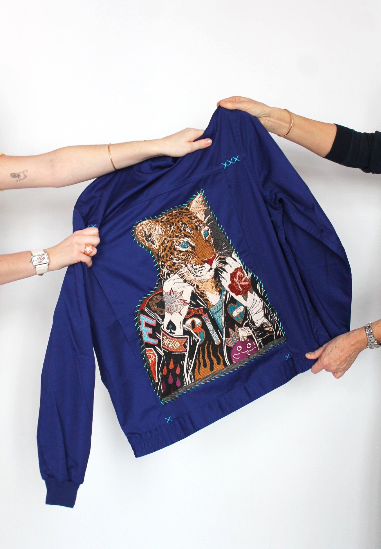 Tigre boxeur bleu de travail