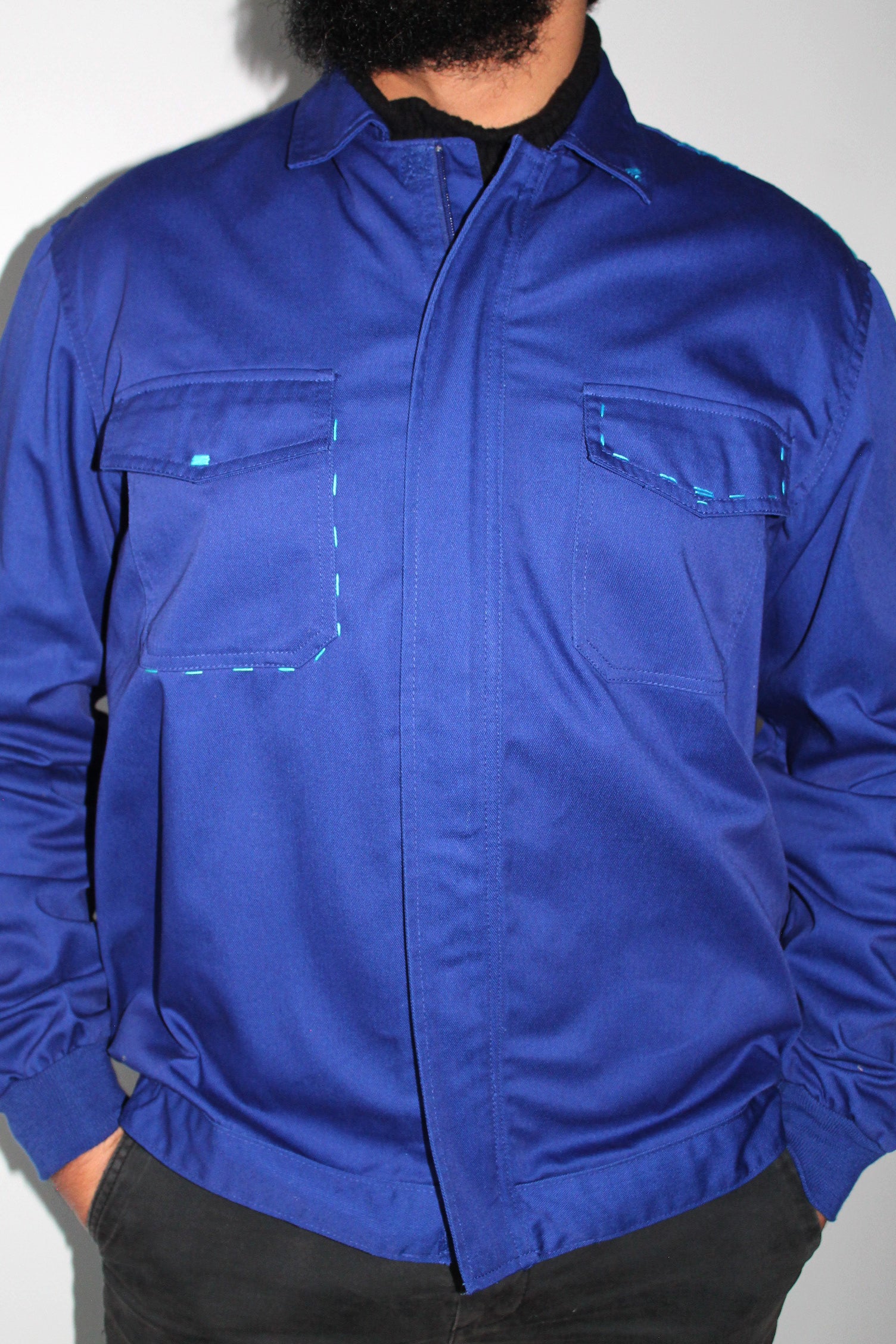 Tigre boxeur bleu de travail