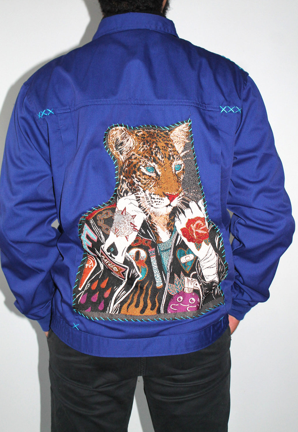 Tigre boxeur bleu de travail