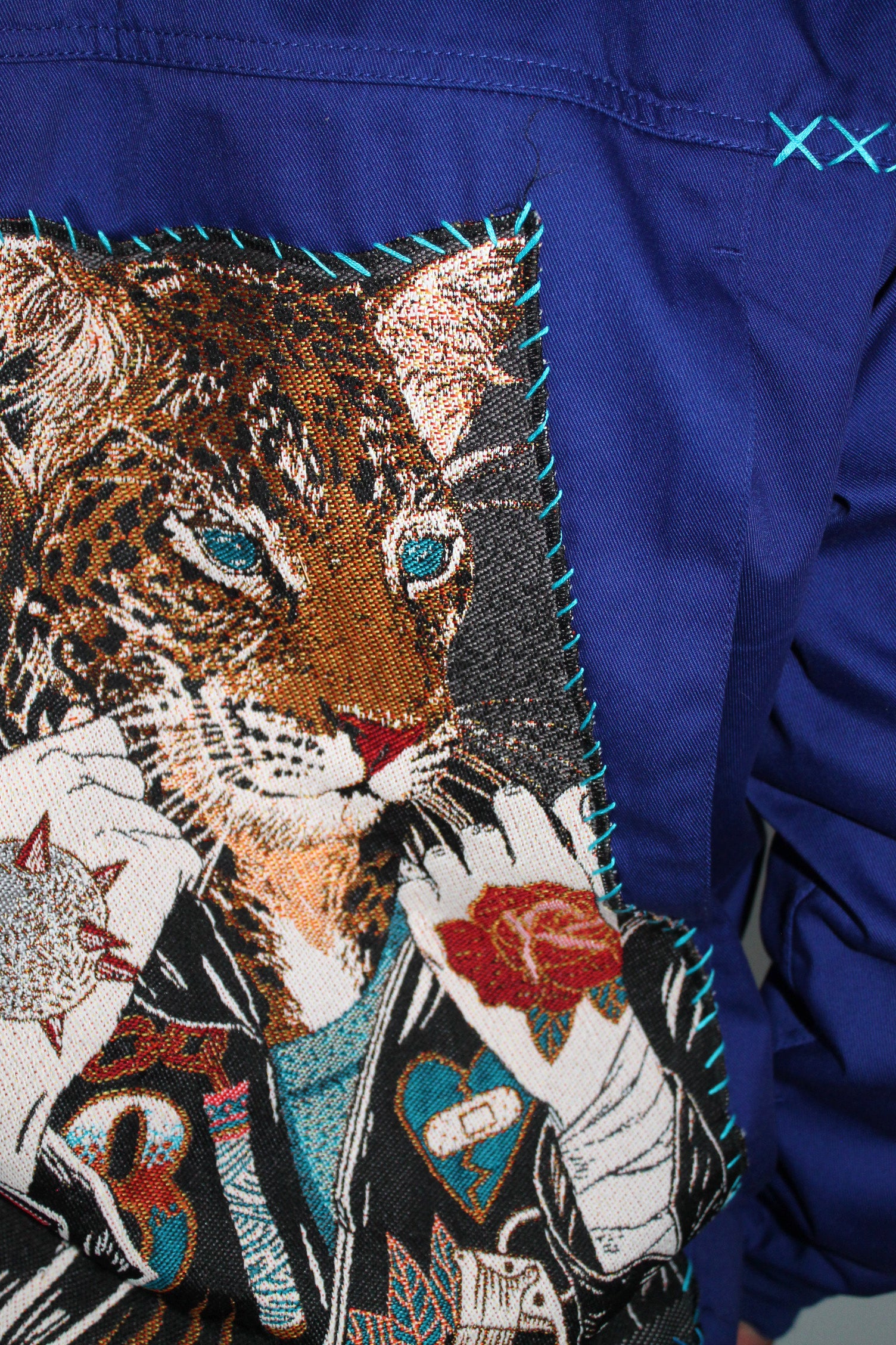 Tigre boxeur bleu de travail