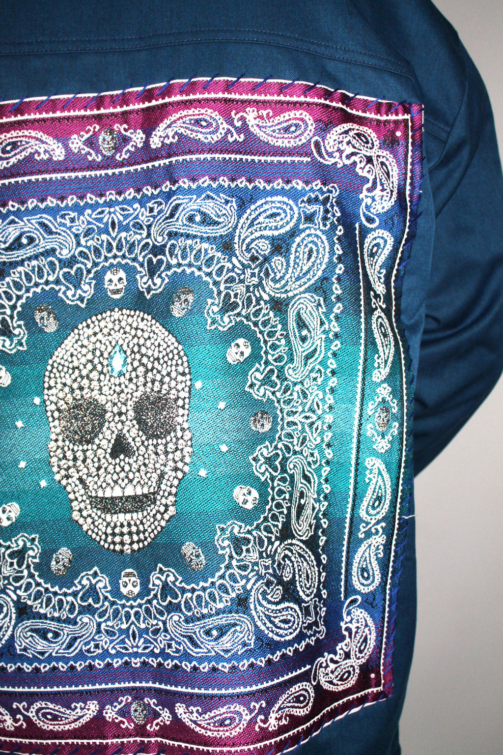 Mandala bleu de travail